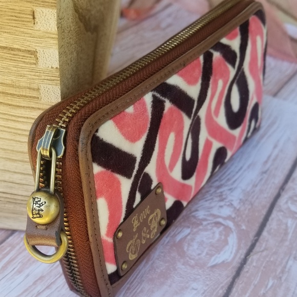 (RARE FIND) Juicy Couture Breast Cancer Awareness - Picture 3 of 8